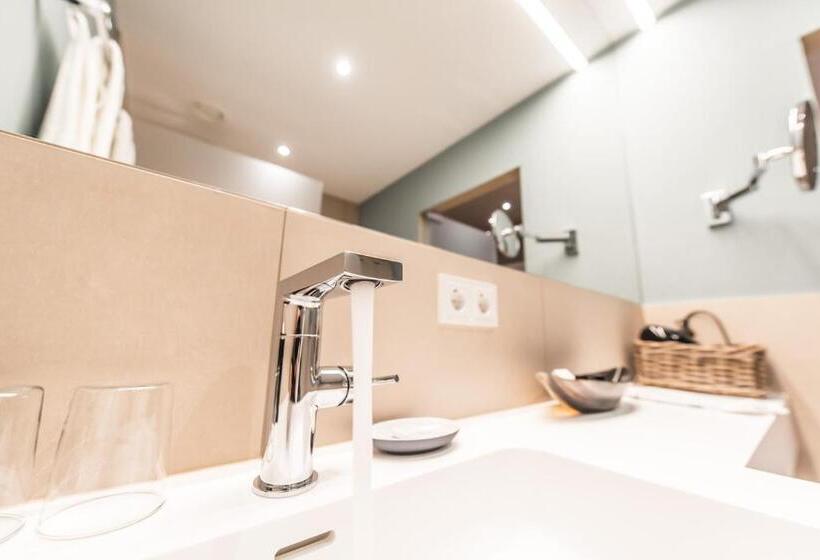 Hotel Göttfried   Essen Trinken Schlafen