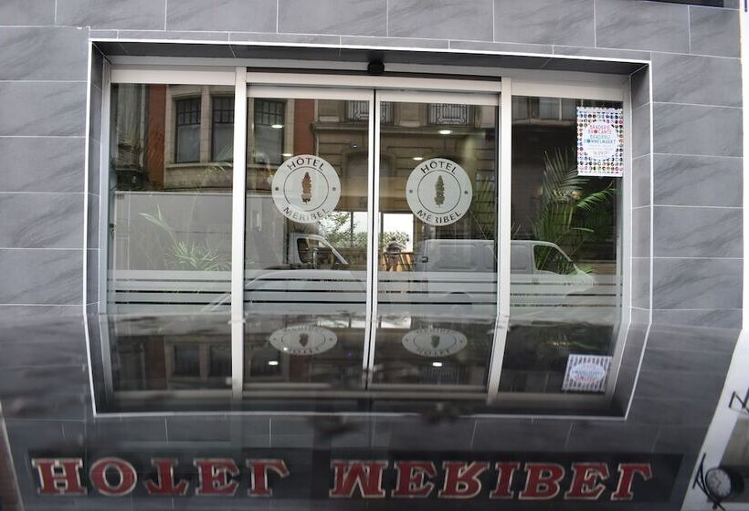 هتل Hôtel Méribel