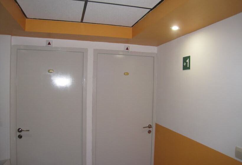 هتل Hôtel Méribel