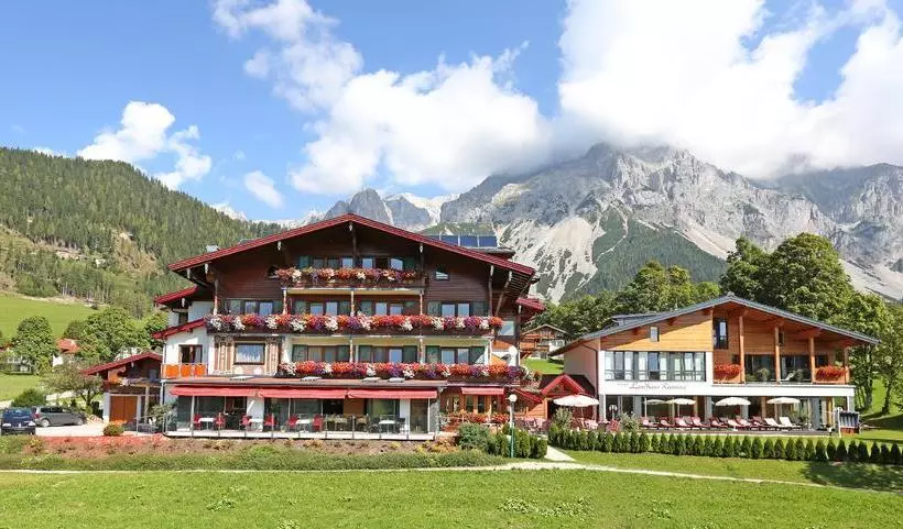 هتل Landhaus Ramsau