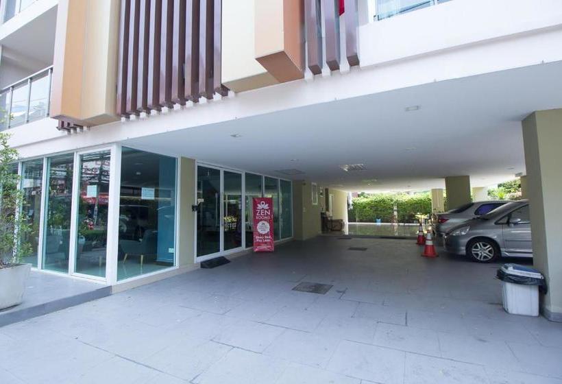 בית מלון כפרי Zen Rooms Sathorn