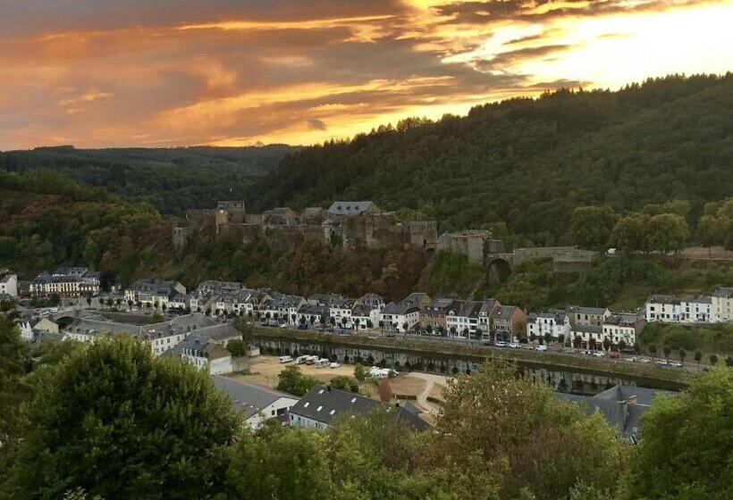 هاستل Auberge De Jeunesse De Bouillon