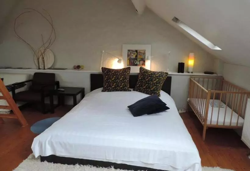 B&b Lodging At 8