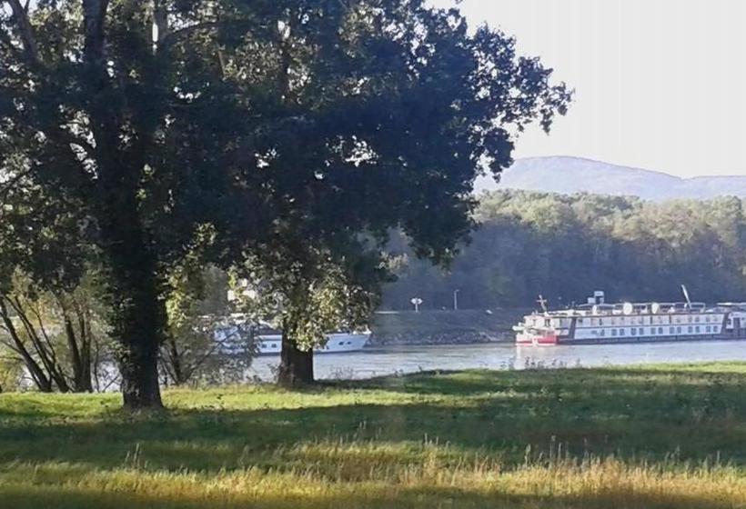 مبيت وإفطار Gästehaus Egger