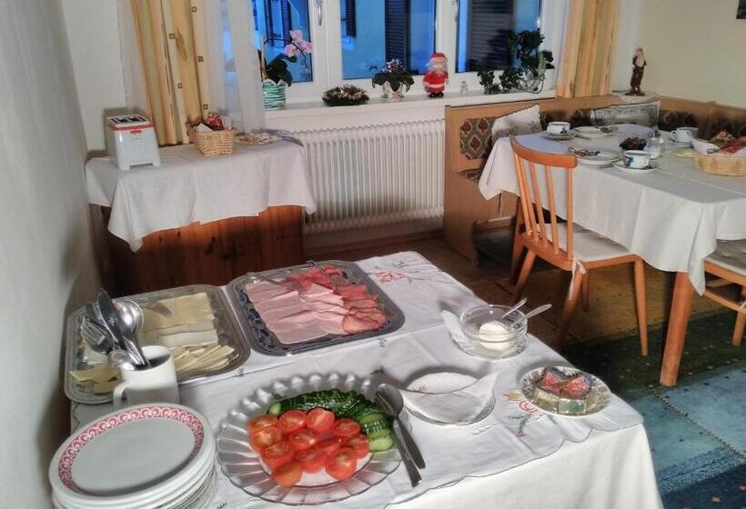 ベッドアンドブレックファースト Haus Amalia