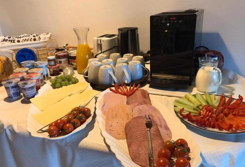 Bed and Breakfast La Irmania Pension