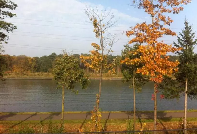 Aamiaismajoitus (B&B) Loft Aan Het Water