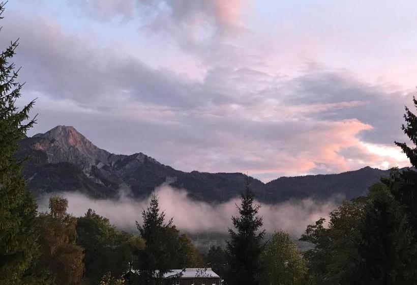 Bed and Breakfast La Irmania Pension