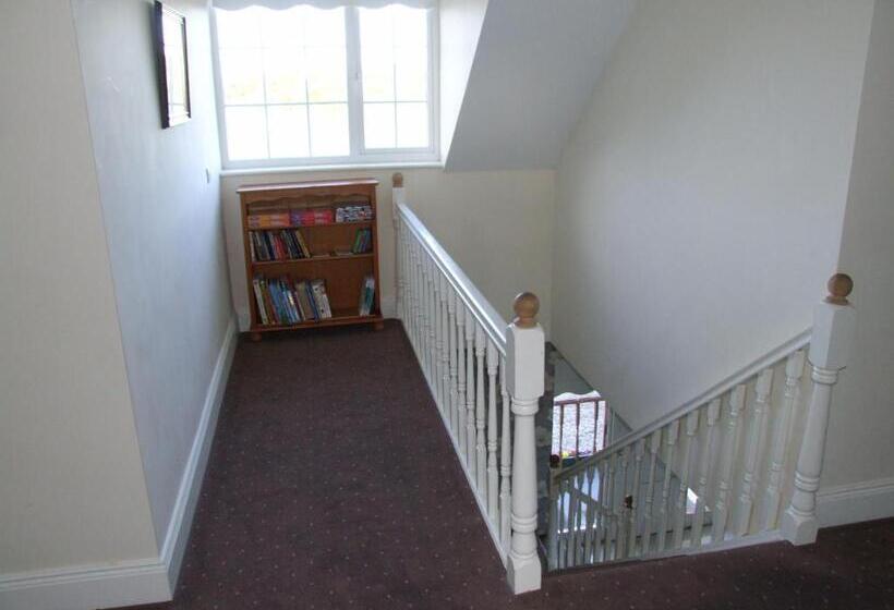 צימר The Curragh Country House Accommodation