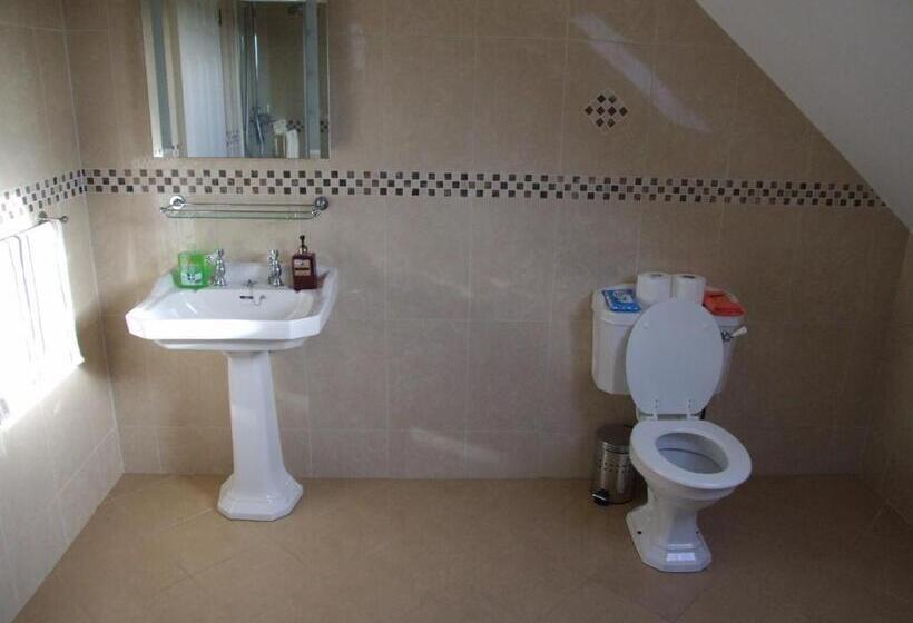 צימר The Curragh Country House Accommodation