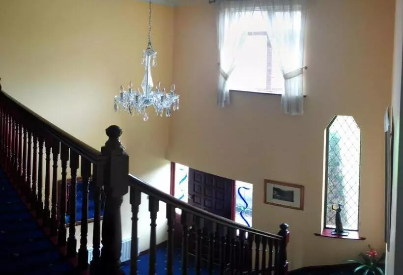 Doogarry House B&b