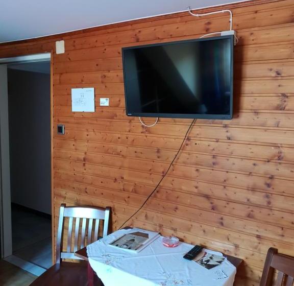 汽车旅馆  Pirates