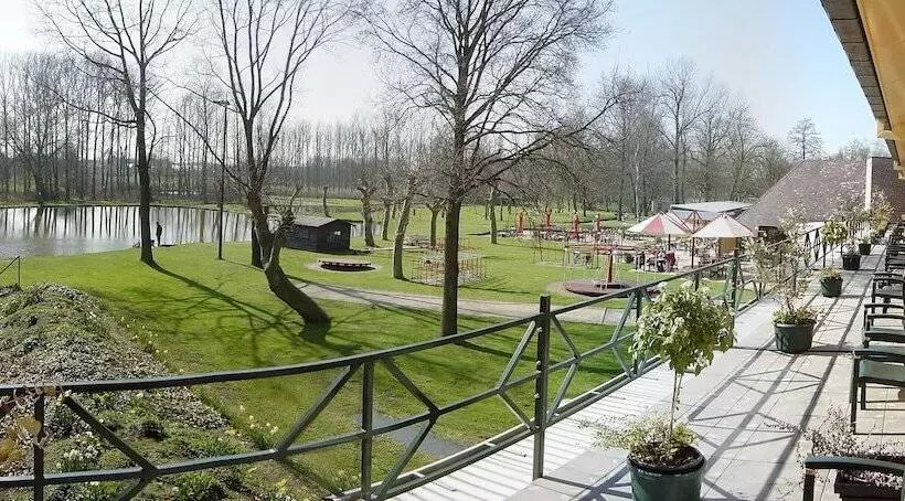 ホテル De Watermolen