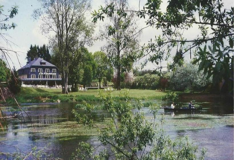 호텔 La Roseraie. Gaume Ardenne Lacuisine Sur Semois
