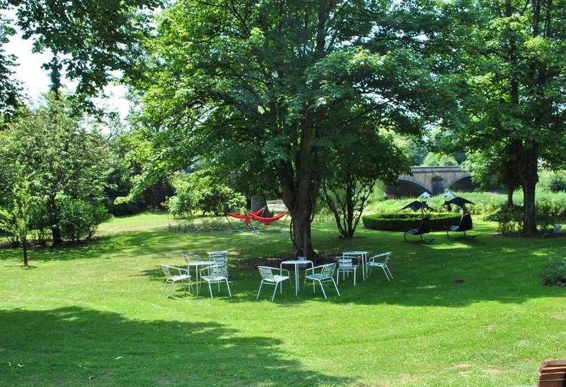 호텔 La Roseraie. Gaume Ardenne Lacuisine Sur Semois