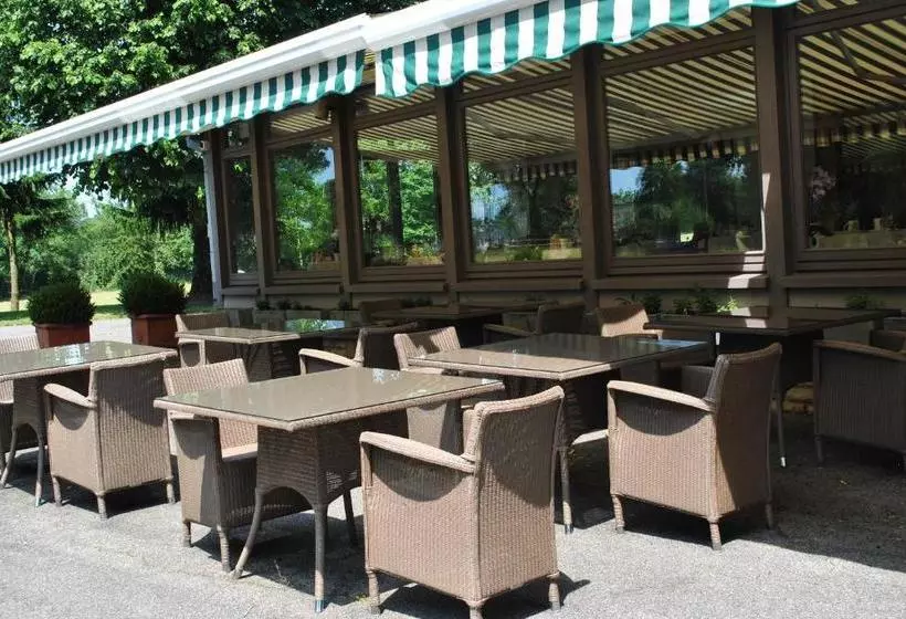 ホテル La Roseraie. Gaume Ardenne Lacuisine Sur Semois
