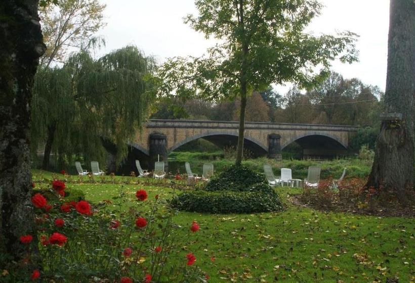 호텔 La Roseraie. Gaume Ardenne Lacuisine Sur Semois