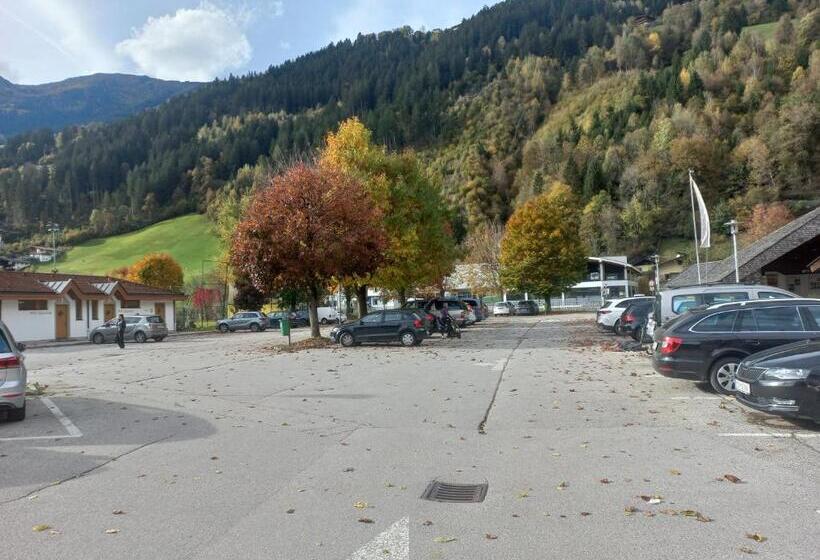 Отель Untermetzger