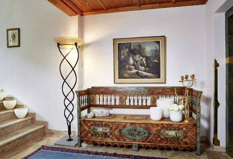 هتل Villa Angela