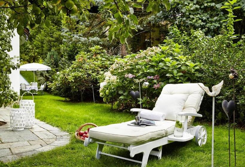 בית מלון כפרי Villa Angela