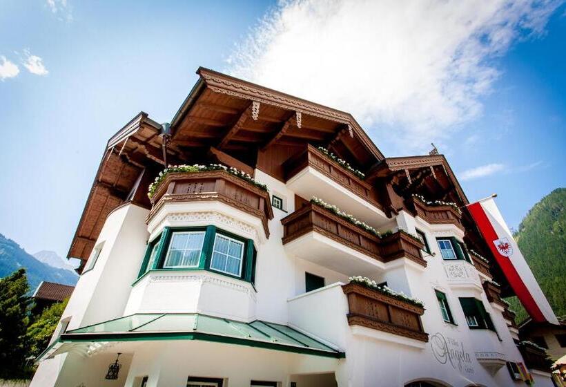 בית מלון כפרי Villa Angela