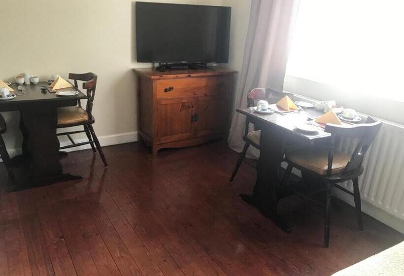 The Meadows Bed And Breakfast