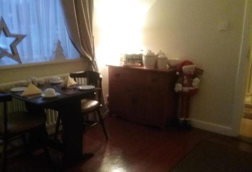 The Meadows Bed And Breakfast