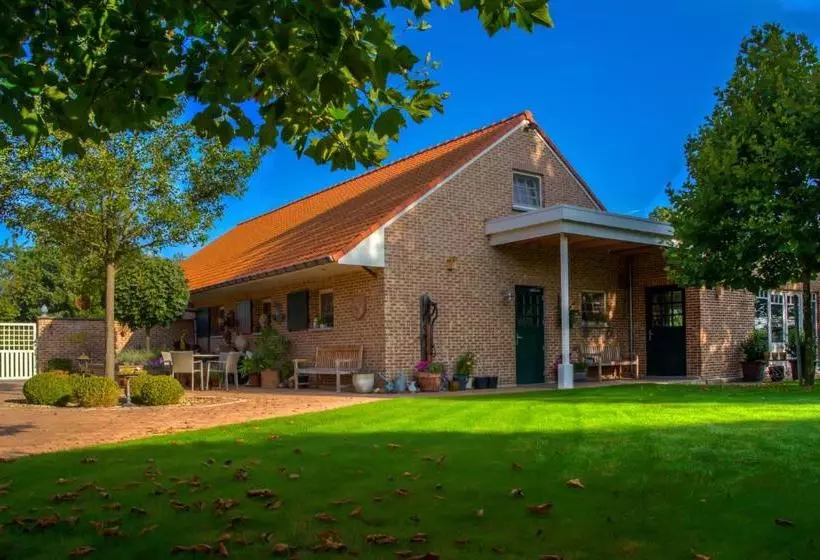 Vakantiehuis Aen De Roderburgh