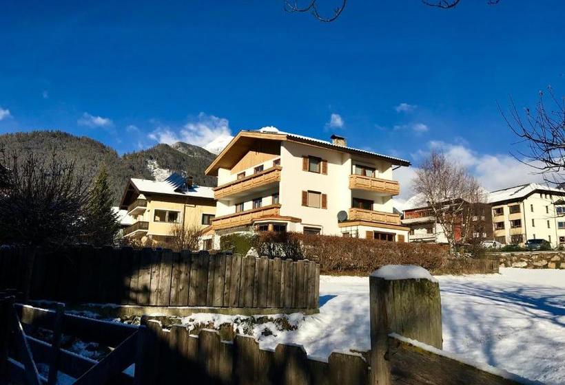 Bed and Breakfast Gästehaus Schneeberger