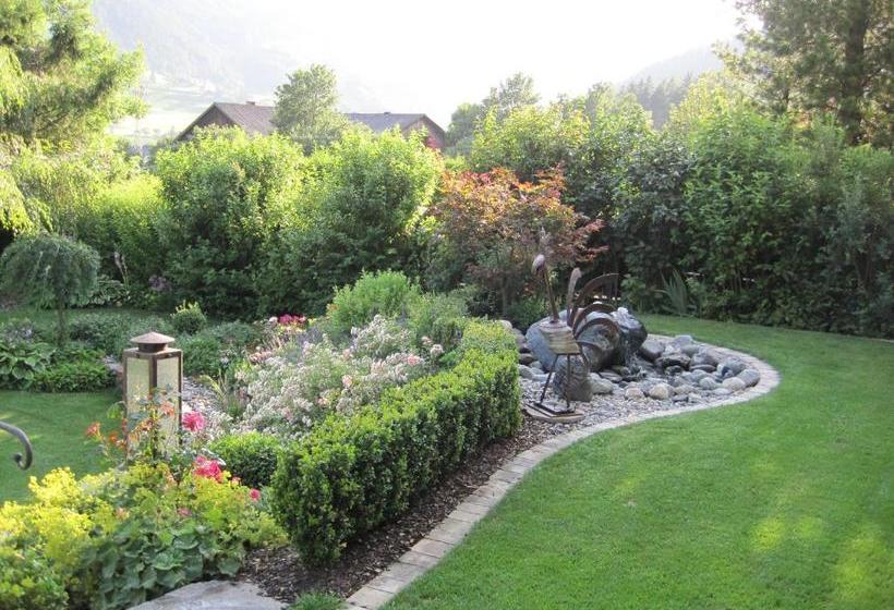 Bed and Breakfast Gästehaus Schneeberger