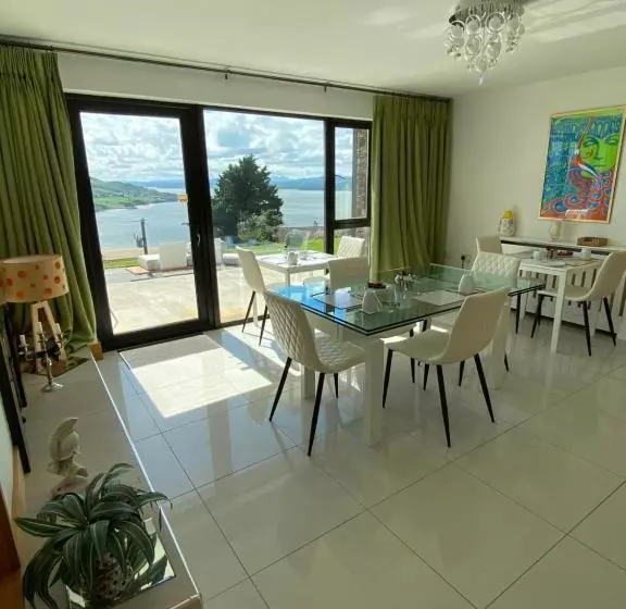 Aamiaismajoitus (B&B) Sea Vista Boutique Accommodation