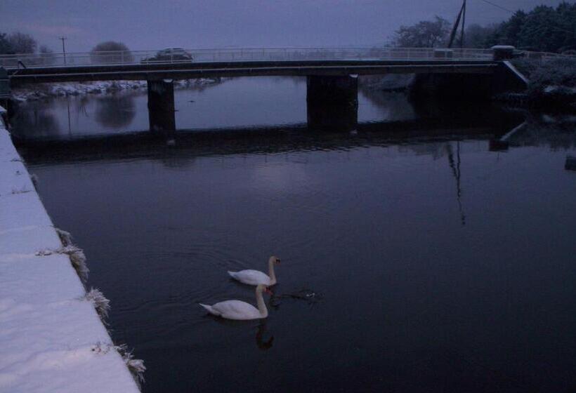 Castlemaine House B&b