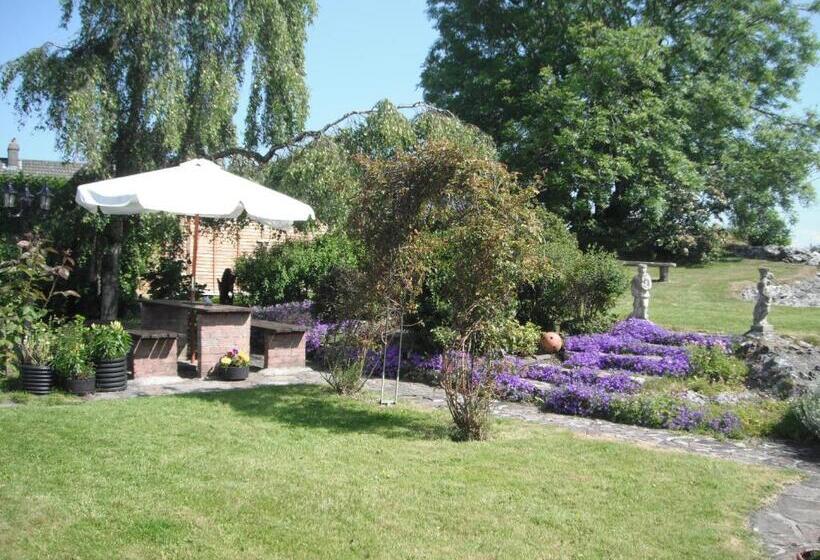 Castlemaine House B&b