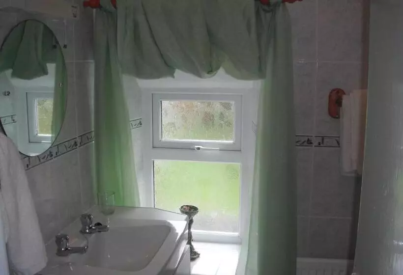 Castlemaine House B&b
