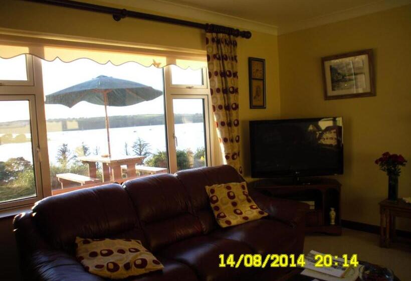 Channel View Bed & Breakfast