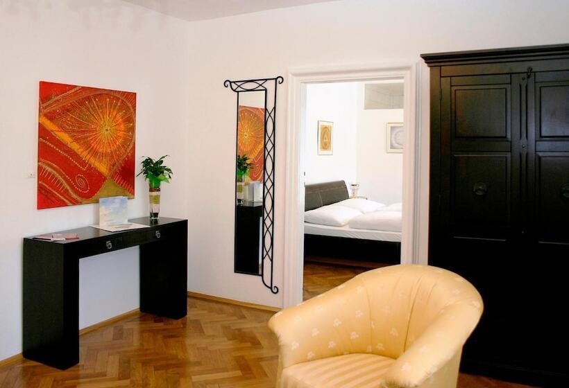 Отель Knappenstöckl