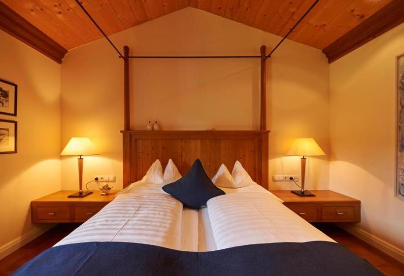 בית מלון כפרי Mohnenfluh