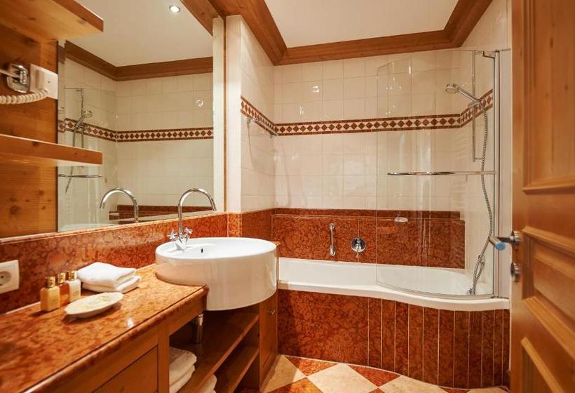 בית מלון כפרי Mohnenfluh