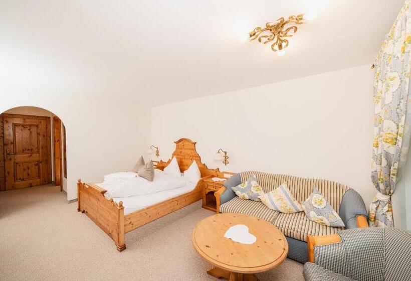 Отель Mons Suites Wine Passion