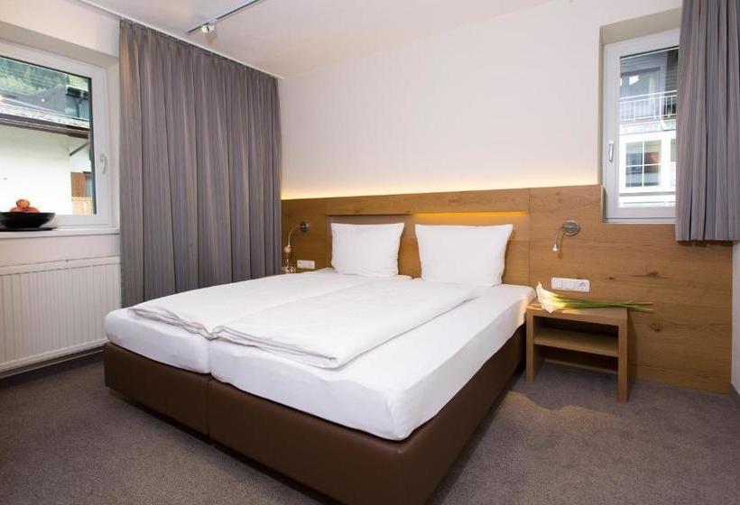 בית מלון כפרי Rundeck