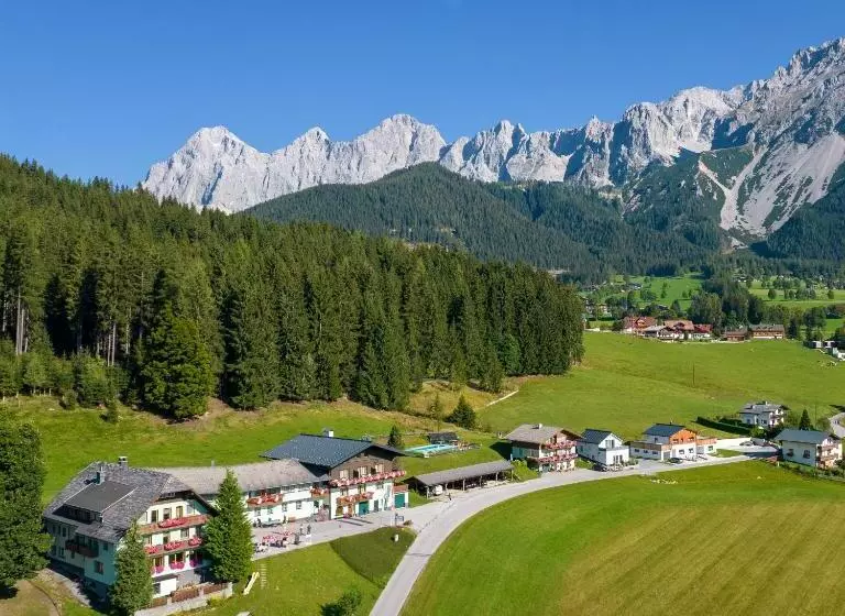 ホテル Tischlbergerhof