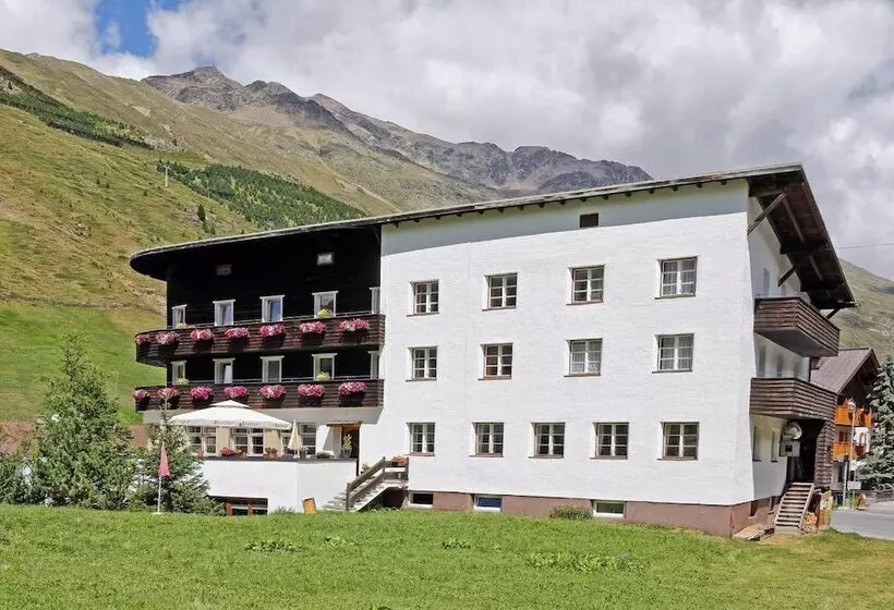 Berghotel Gasthof Gstrein