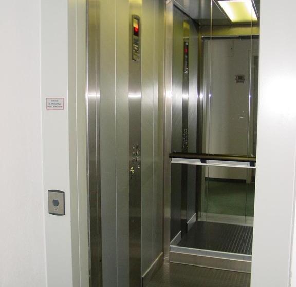 Bergland Hotel   Adults Only