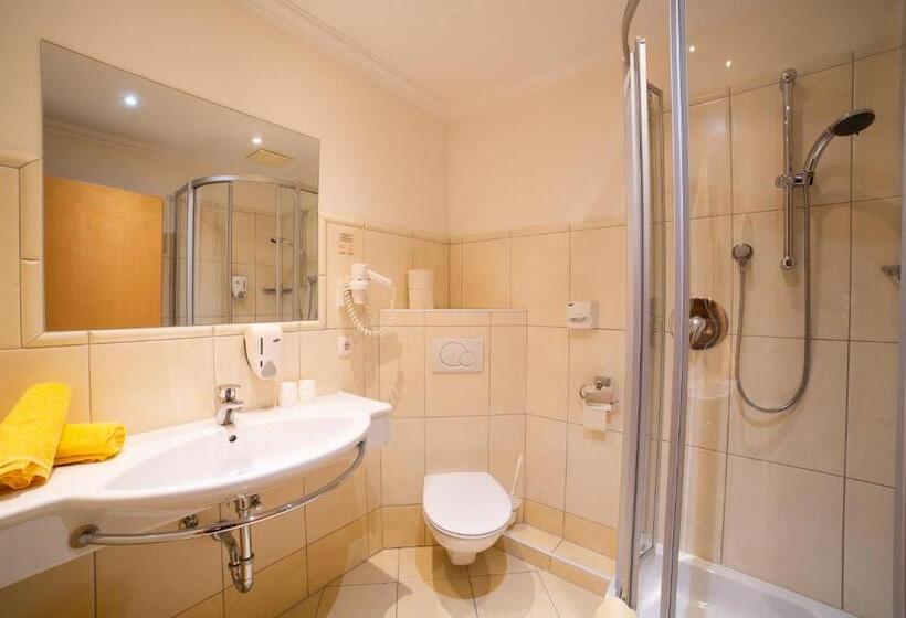 בית מלון כפרי Alpenblick