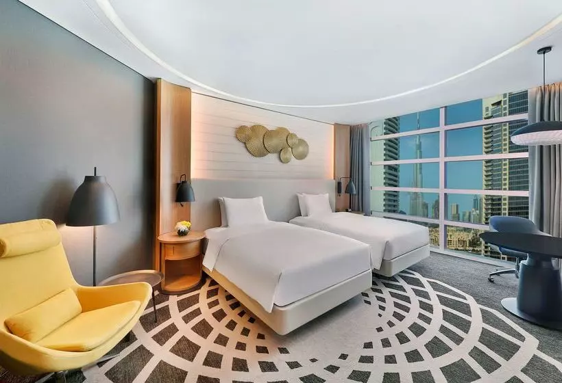 هتل Doubletree By Hilton Dubai  Business Bay