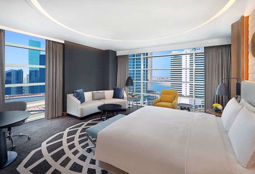هتل Doubletree By Hilton Dubai Business Bay