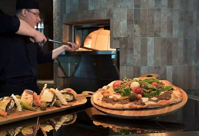 هتل Doubletree By Hilton Dubai  Business Bay