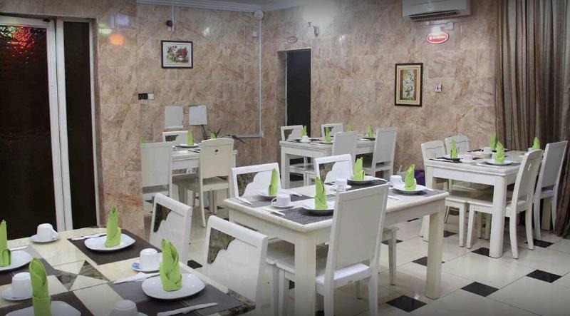 هتل Dublina Suites