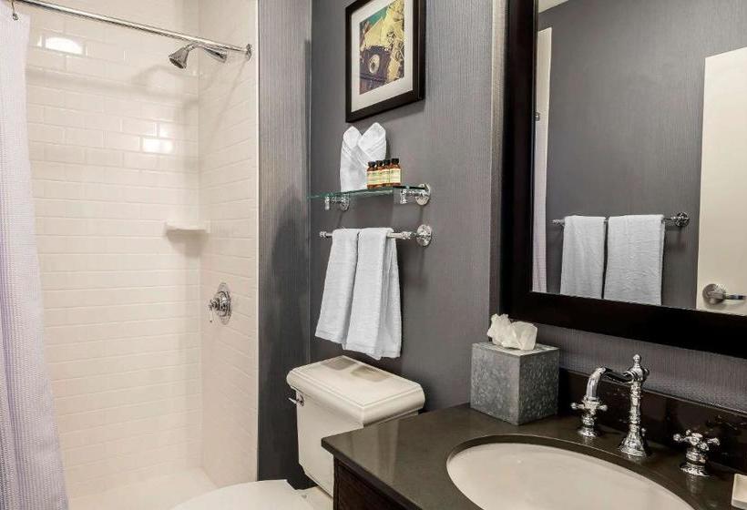 هتل Envision Bostoneverett, Ascend Collection