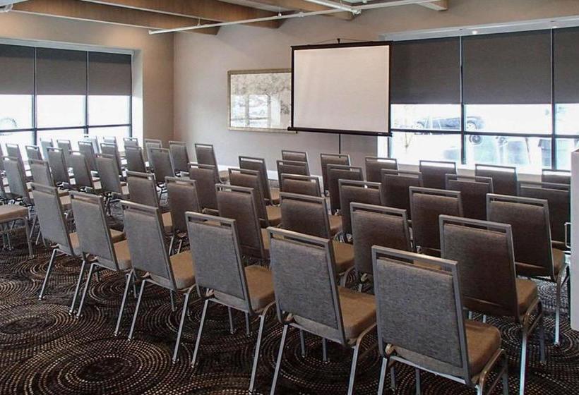 هتل Envision Bostoneverett, Ascend Collection